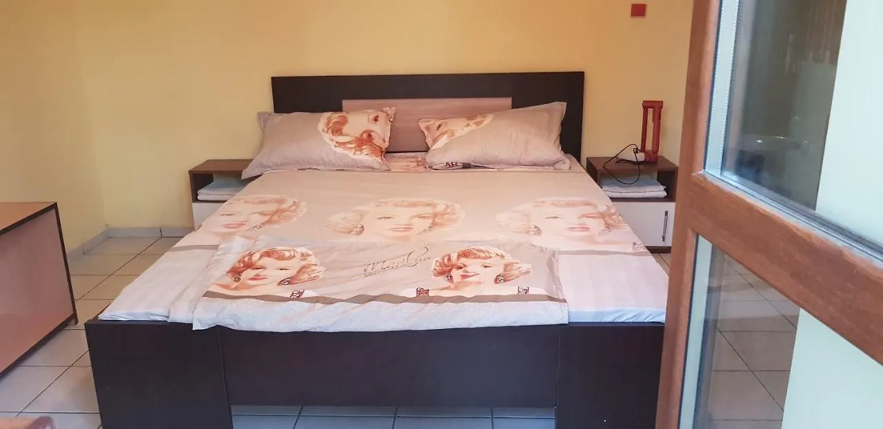Dvete Brezi Hotel Burgas Guest house