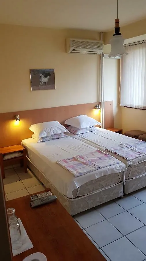 Dvete Brezi Hotel Burgas
